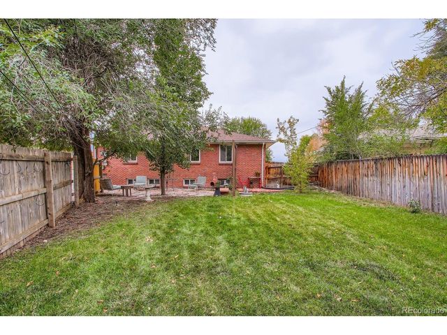6150 Carr St, Arvada, CO 80004