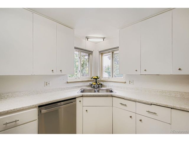 6150 Carr St, Arvada, CO 80004