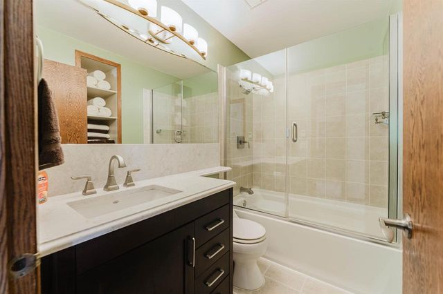 841 ECKARDT COURT, Oshkosh, WI 54902