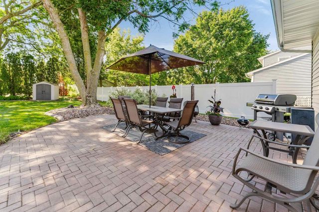 841 ECKARDT COURT, Oshkosh, WI 54902