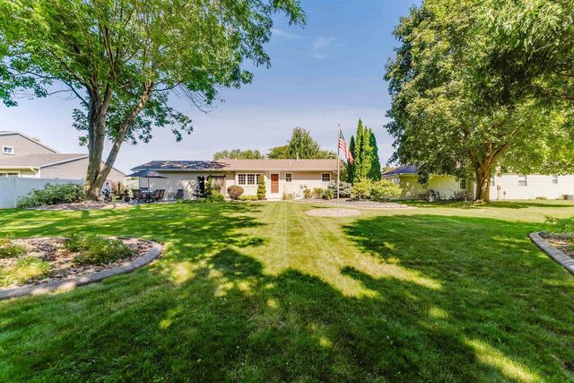 841 ECKARDT COURT, Oshkosh, WI 54902