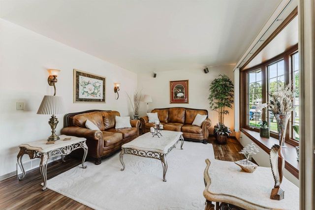 841 ECKARDT COURT, Oshkosh, WI 54902