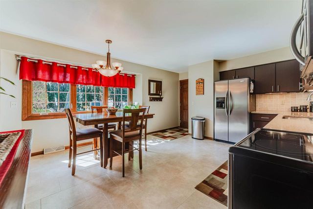 841 ECKARDT COURT, Oshkosh, WI 54902