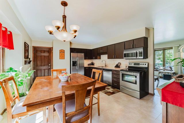 841 ECKARDT COURT, Oshkosh, WI 54902