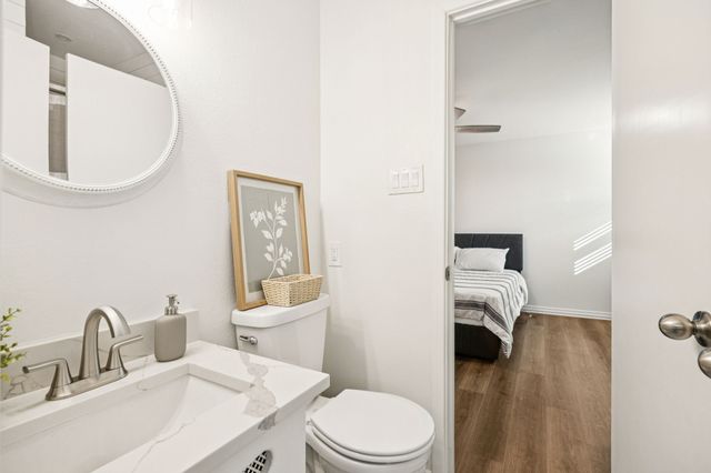 1720 Acorn Lane, Hurst, TX 76054