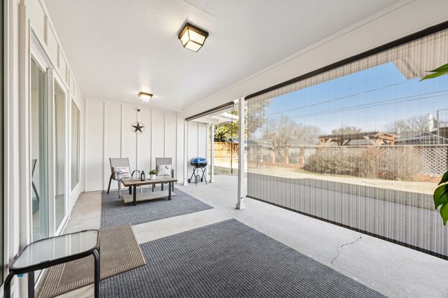 1720 Acorn Lane, Hurst, TX 76054