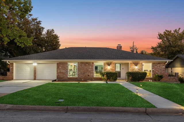 1720 Acorn Lane, Hurst, TX 76054