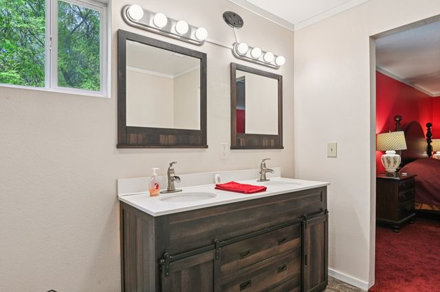 15200 US Highway 175 W, Eustace, TX 75124