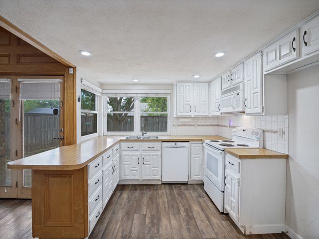 4504 Palos Verdes Drive, Mesquite, TX 75150
