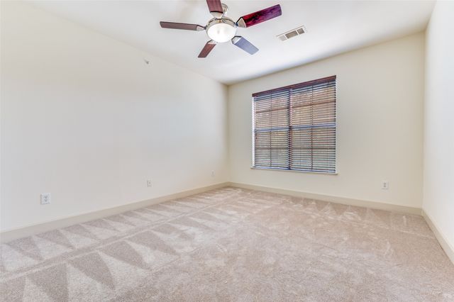 3818 Holland Avenue 206, Dallas, TX 75219