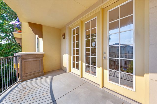 3818 Holland Avenue 206, Dallas, TX 75219