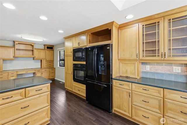 351 Windship Drive, Port Townsend, WA 98368