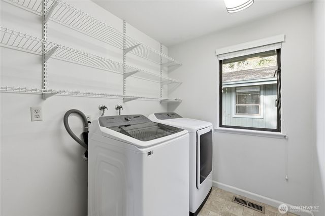 351 Windship Drive, Port Townsend, WA 98368