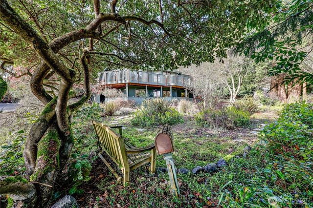 351 Windship Drive, Port Townsend, WA 98368