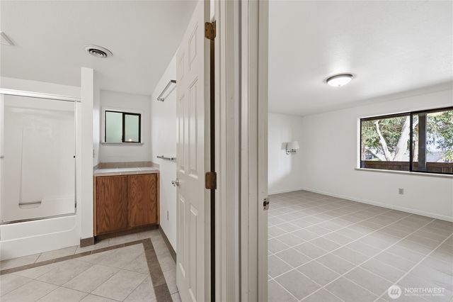 351 Windship Drive, Port Townsend, WA 98368