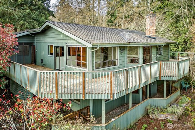 351 Windship Drive, Port Townsend, WA 98368