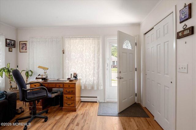 1844 Mount Everest Lane, Toms River, NJ 08753