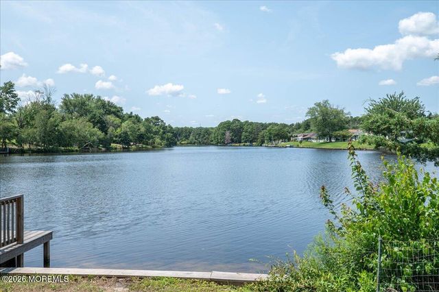 1844 Mount Everest Lane, Toms River, NJ 08753