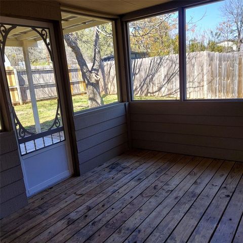 10908 5th ST, Jonestown, TX 78645