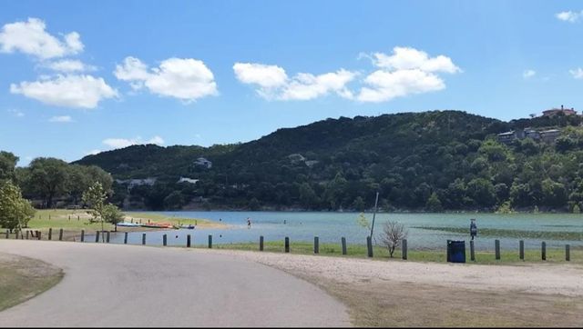 10908 5th ST, Jonestown, TX 78645