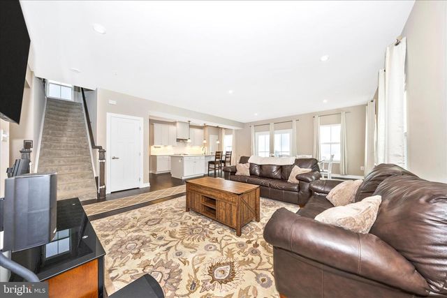 11069 EMERALD CROWN DR, Monrovia, MD 21770