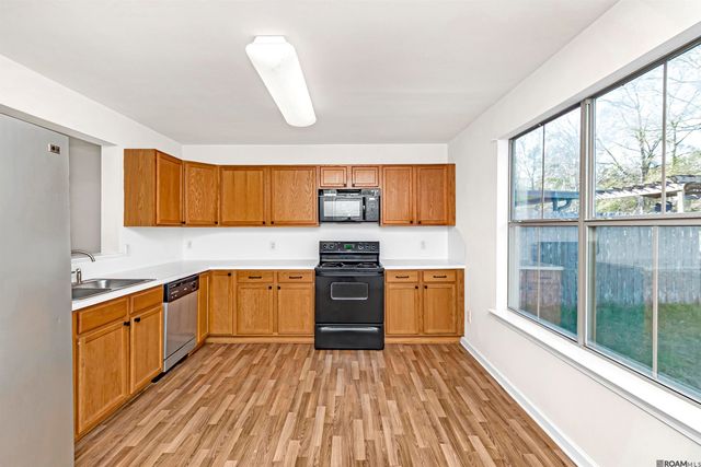 26407 Millstone Dr, Denham Springs, LA 70726