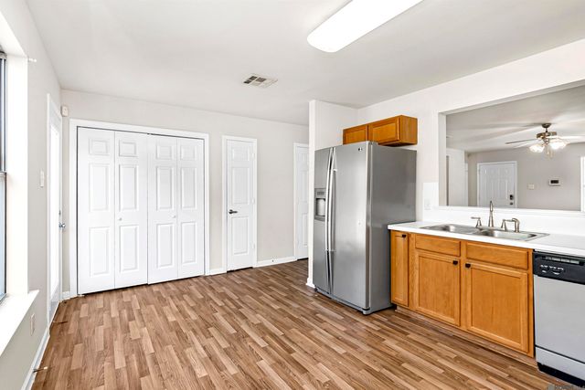 26407 Millstone Dr, Denham Springs, LA 70726