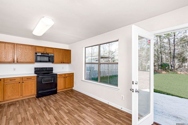 26407 Millstone Dr, Denham Springs, LA 70726