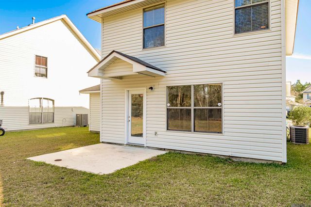 26407 Millstone Dr, Denham Springs, LA 70726