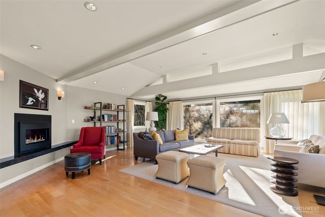 7819 175th Street SW, Edmonds, WA 98026