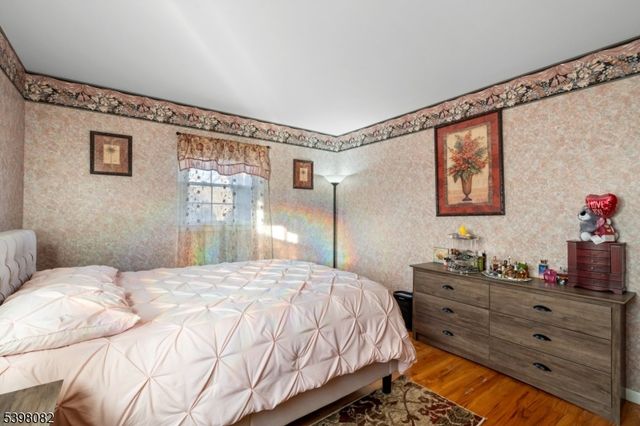 698 W Lake Ave, Rahway City, NJ 07065