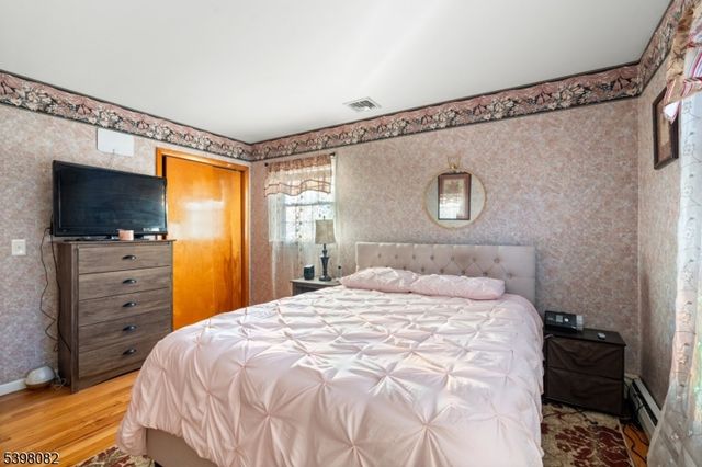 698 W Lake Ave, Rahway City, NJ 07065