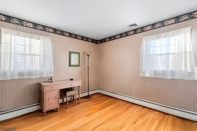 698 W Lake Ave, Rahway City, NJ 07065