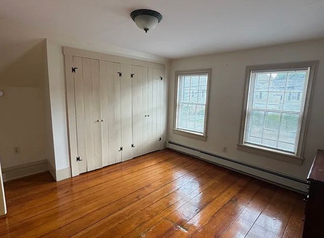 255 Plymouth St 2, Abington, MA 02351