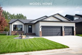3612 Decorah Way S, Fargo, ND 58104
