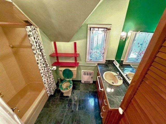 60 Massasoit, Northampton, MA 01060