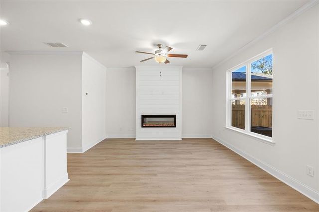 5621 Overview Drive, Flowery Branch, GA 30542