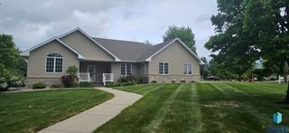 851 Regency Ct Court, Brookings, SD 57006