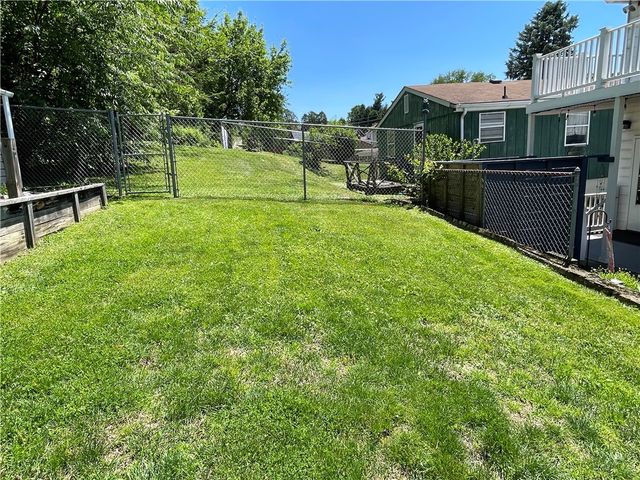 1190 LEEDS AVENUE, Monessen, PA 15062
