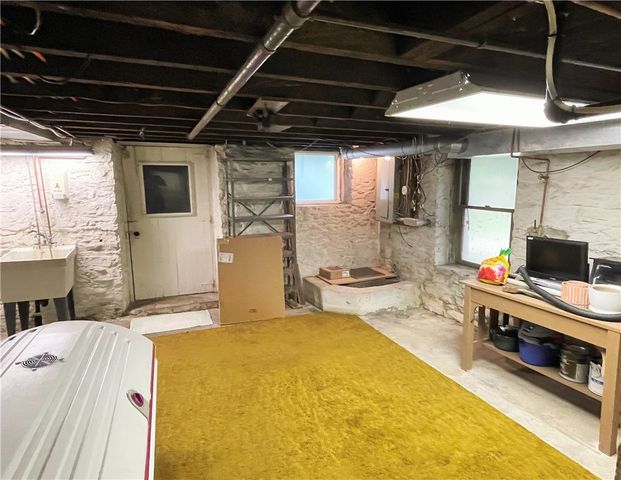 1190 LEEDS AVENUE, Monessen, PA 15062