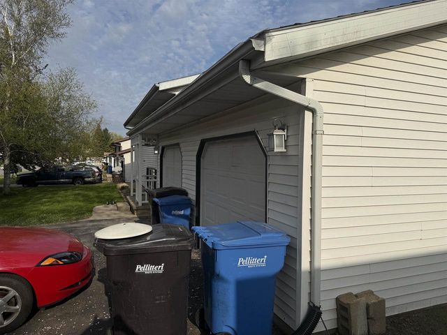 220-222 Lincoln Street, Brooklyn, WI 53521