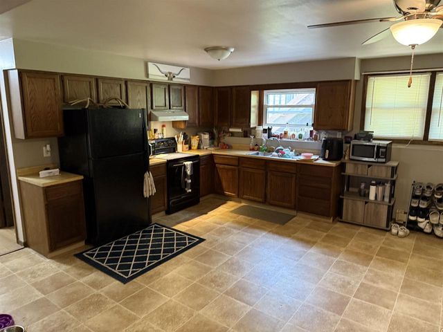 220-222 Lincoln Street, Brooklyn, WI 53521