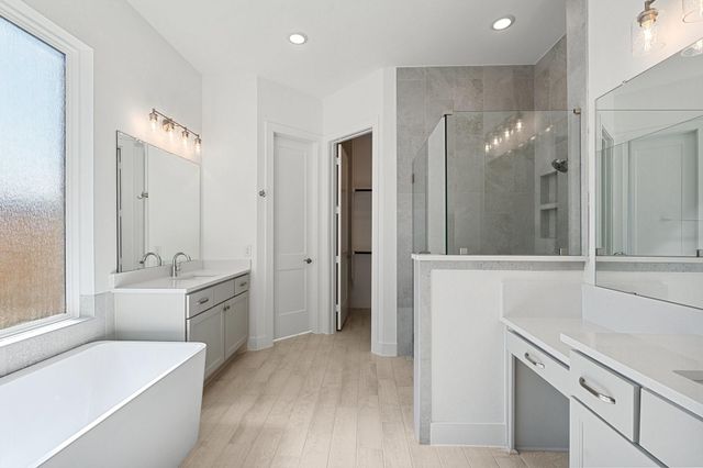 12222 Denham Drive, Mont Belvieu, TX 77523