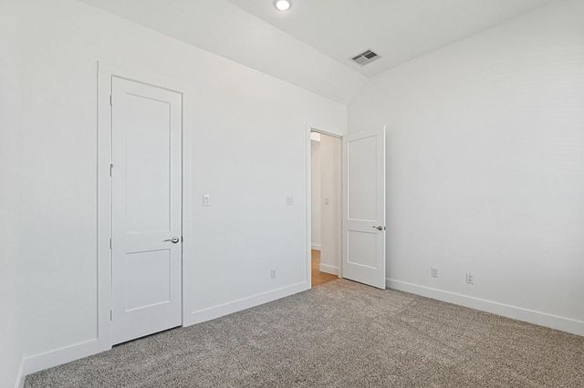 12222 Denham Drive, Mont Belvieu, TX 77523