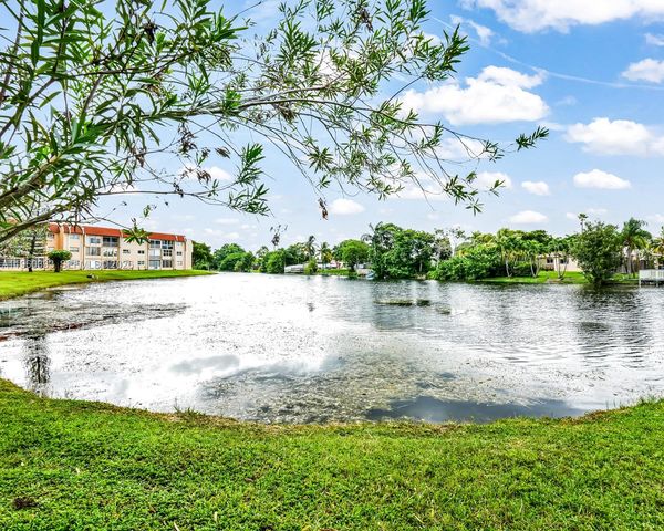2741 N Pine Island Rd 208, Sunrise, FL 33322
