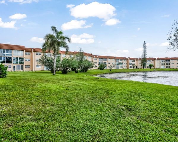 2741 N Pine Island Rd 208, Sunrise, FL 33322