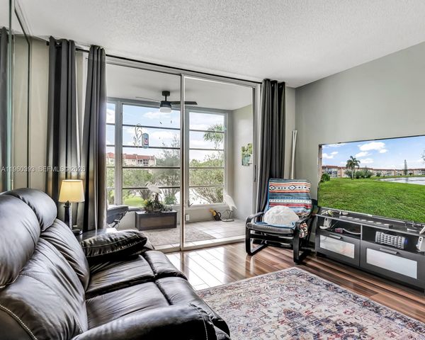 2741 N Pine Island Rd 208, Sunrise, FL 33322