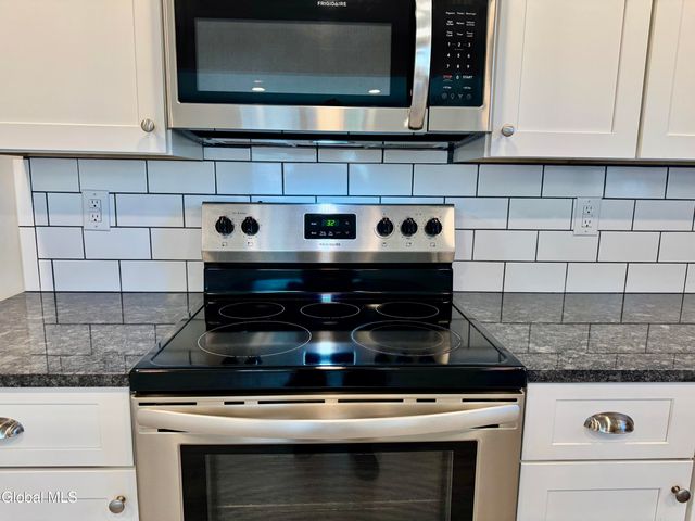 18 3rd Avenue, Hadley, NY 12835
