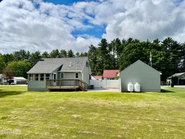 18 3rd Avenue, Hadley, NY 12835