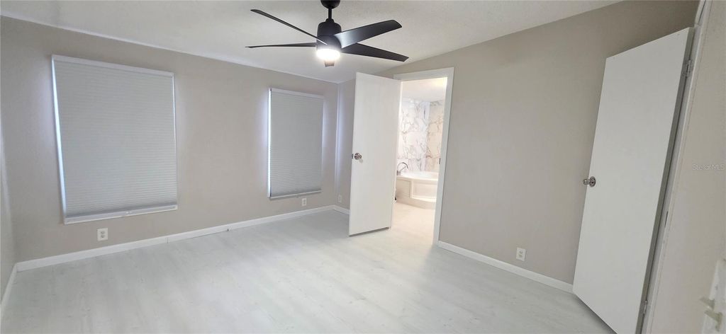 Image 14 of property listing at 3191 KEUKA LOOP, Lakeland, FL 33810